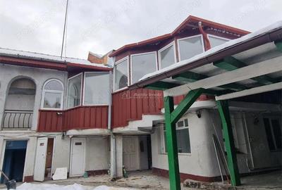 Spațiu comercial, de 290 mp, în Central - 6