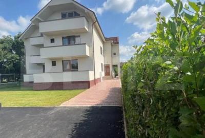 Apartament cu 3 camere semidecomandat în Careiului - 1