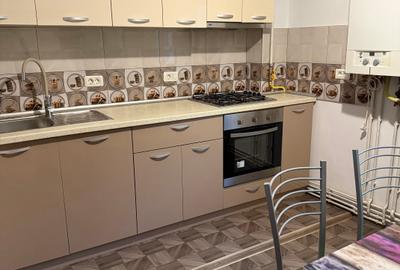 Apartament cu 2 camere decomandat în Tomis II - 12