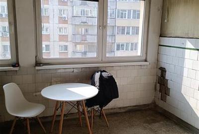 Apartament cu 3 camere semidecomandat în Titan - 2