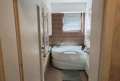 Garsonieră decomandată în Baza 3 - 6