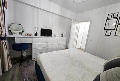 Apartament cu 3 camere decomandat, mobilat în Central - 1