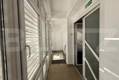 Spațiu comercial, de 308 mp, în Central - 6