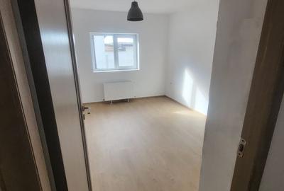 Casă cu 3 camere cu Teren 500 Mp în Central - 7
