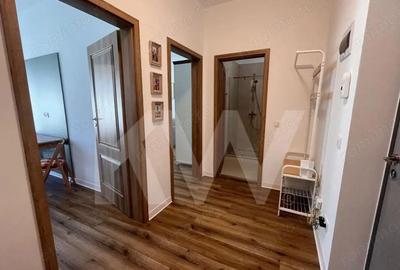 Garsonieră decomandată în Central - 2