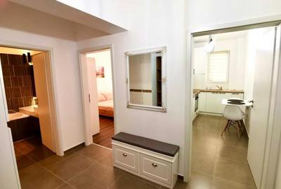 Apartament cu 2 camere decomandat în Tractorul - 4