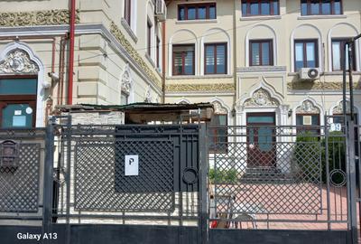 Casă individuală cu 14 camere cu Canalizare în Unirii - 6