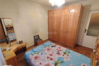 Apartament cu 3 camere semidecomandat, mobilat în Central - 17