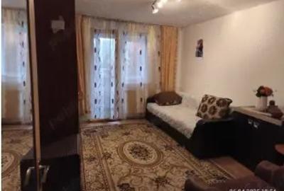 Inchiriez apartament 3 camere - 3