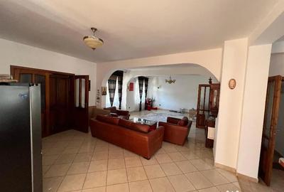 Casă cu 5 camere cu Teren 947 Mp în Aradul Nou - 12