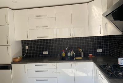 Duplex 4 camere+living, zona Piata 1 Mai, sp 180 mp, curte cu parcare - 6
