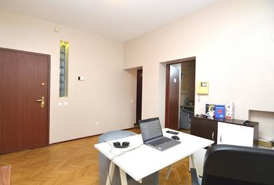 Apartament cu 3 camere semidecomandat, mobilat în Unirii - 20
