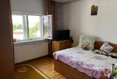 Apartament cu 3 camere decomandat în Central - 3