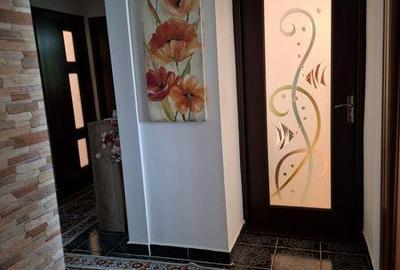 Apartament cu 3 camere decomandat în Central - 8