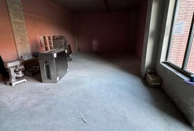 Spațiu comercial, de 67 mp, în Florești