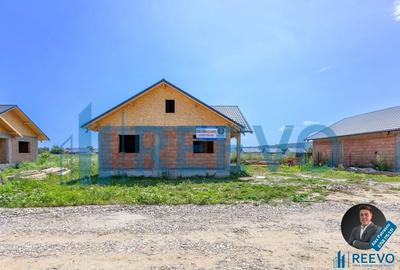 Casa la ro?u, Hemeiu? ! - 29