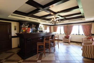 Vanzare hotel in zona superba de munte cu priveliste incredibila din camere - 12