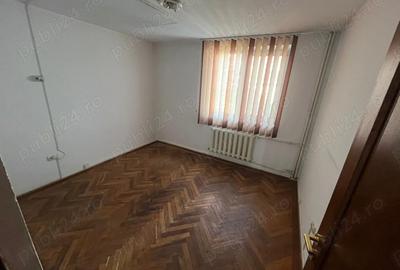 Apartament cu 4 camere decomandat în Central - 7