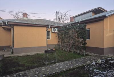 Casă cu 4 camere cu Teren 548 Mp în Central - 2