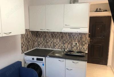 Proprietar vand garsoniera in Complexul Studen?esc, str. Milcov - 3
