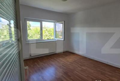 Apartament cu 3 camere decomandat în Micro 17 - 1