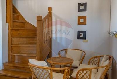 Casă / Vila de Vanzare - 8