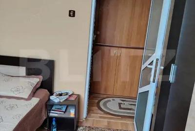 Apartament cu 2 camere semidecomandat, mobilat în Micro 4 - 7
