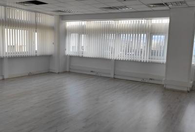 Spațiu comercial, de 100 mp, în Central - 5