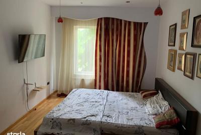 Casă cu 5 camere cu Teren 900 Mp în Dealul Malului - 4