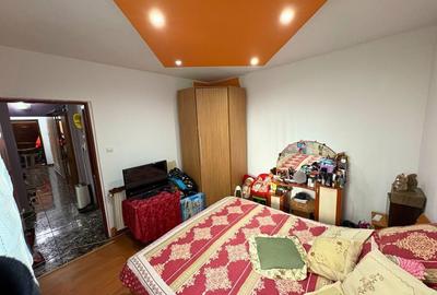 Apartament 3 camere decomandat ( balcon si două pivnițe) - 3