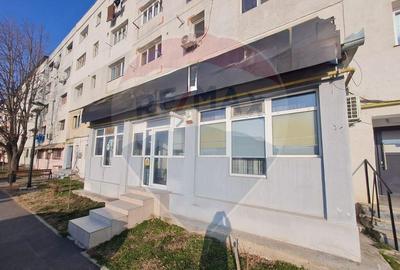 Spatiu comercial de vanzare sau inchiriere - 1