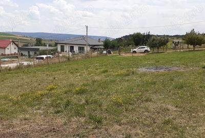 Teren de 1022 mp, în Nord