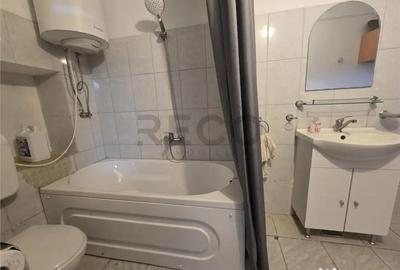 Casă cu 2 camere cu Teren 2685 Mp în Tăut - 5