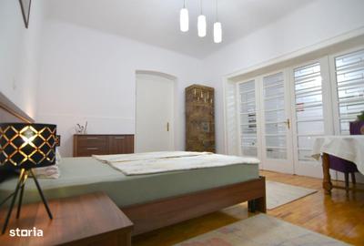 Casă cu 8 camere cu Canalizare în Girocului - 6
