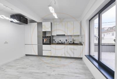 Birou, de 272 mp, în Central - 3