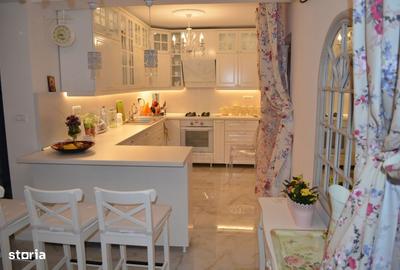 Casă cu 4 camere cu Teren 500 Mp în Central - 12
