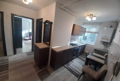 Apartament cu 2 camere decomandat în 7 Noiembrie - 2