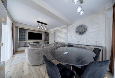 Apartament cu 3 camere decomandat, mobilat în Tractorul