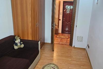 Apartament cu 3 camere decomandat în Est - 2