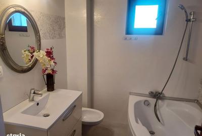 Apartament cu 4 camere decomandat în Central - 2