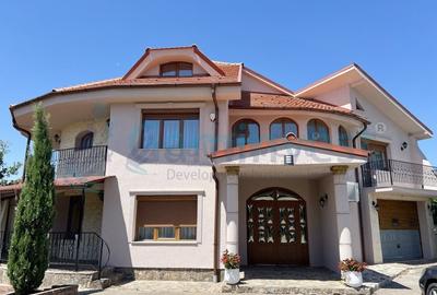 Casă individuală cu 8 camere cu Canalizare în Episcopia Bihorului - 1