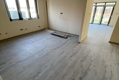 Casă cu 4 camere în Moșnița Nouă - 5