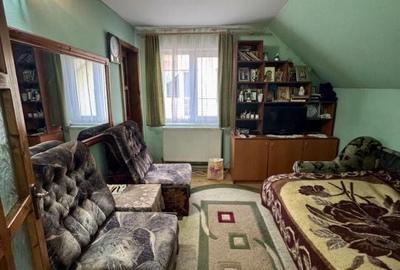 Casă cu 4 camere cu Teren 500 Mp în Central - 2