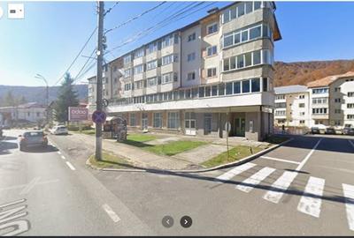 Apartament cu 2 camere semidecomandat în Central - 1