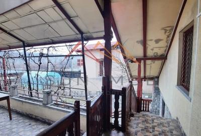 Vila 7 camere, an 1984, garaj, terasa, teren 604 m2, Poiana Campina,PH - 7