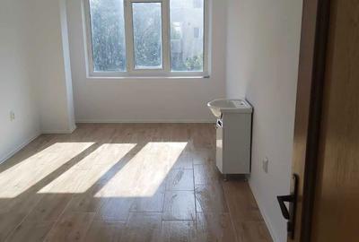 Spațiu comercial, de 20 mp, în Central - 1