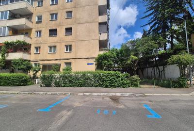 Apartament cu 3 camere decomandat, mobilat în Central - 28