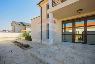 De vanzare Casa/Pensiune in zona Nufarul - Sanmartin - 51