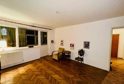 Apartament cu 3 camere semidecomandat în Drumul Taberei - 4