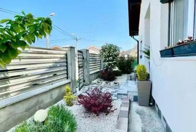 Casă cu Teren 250 Mp în Centura - 2